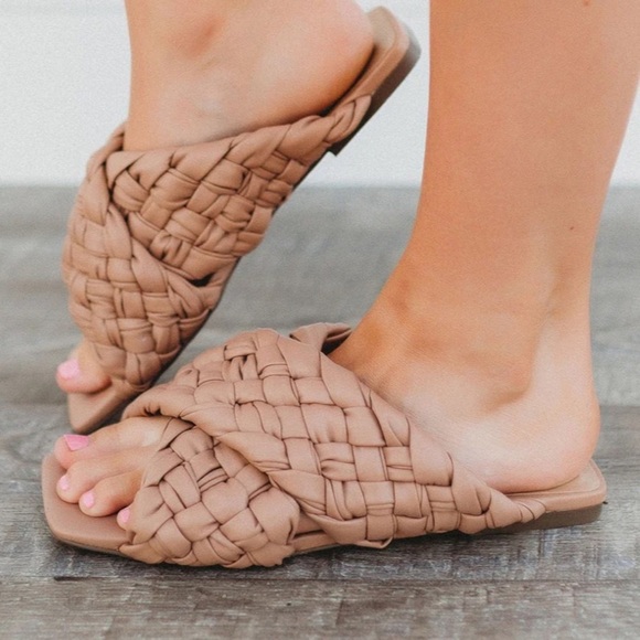 NWOT Steve Madden Marina Braided Sandals Size 6.5 - Picture 8 of 8